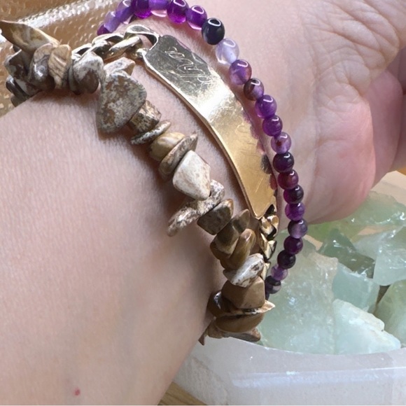 Hematite dainty single string beaded bracelet/protection bracelet - Picture 4 of 4